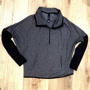 Workout Athleisure Medium Grey and Black Top with fitted sleeves thumb hole